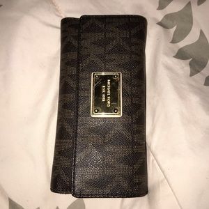 Michael Kors trifold wallet
